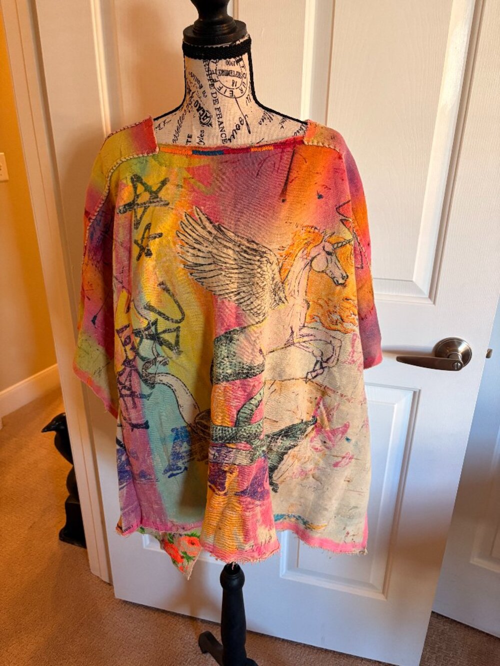 Magnolia Pearl Beso's Malibu Poncho 3594 - NWT